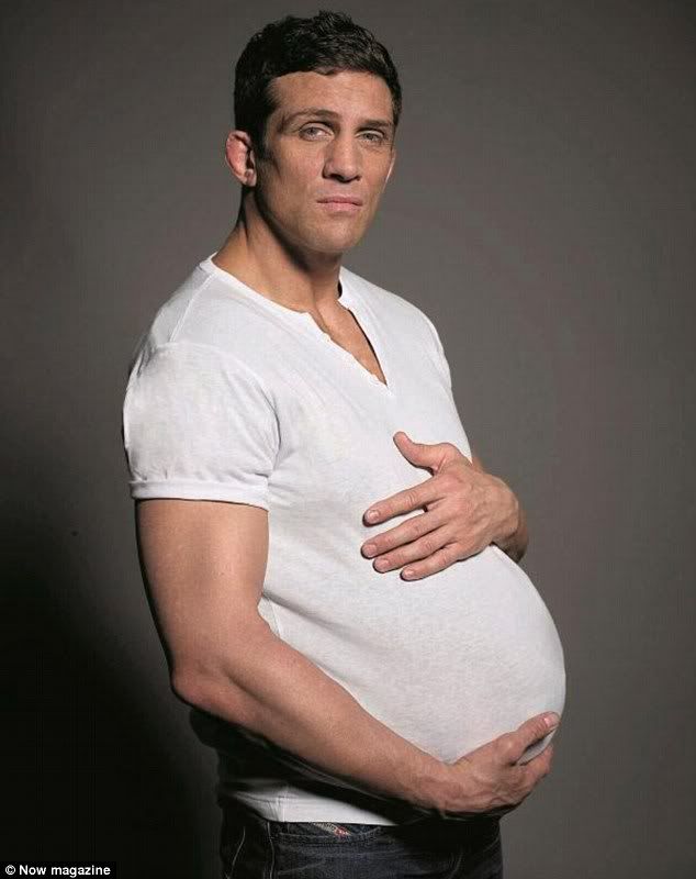 Alex Reid Pregnant 1