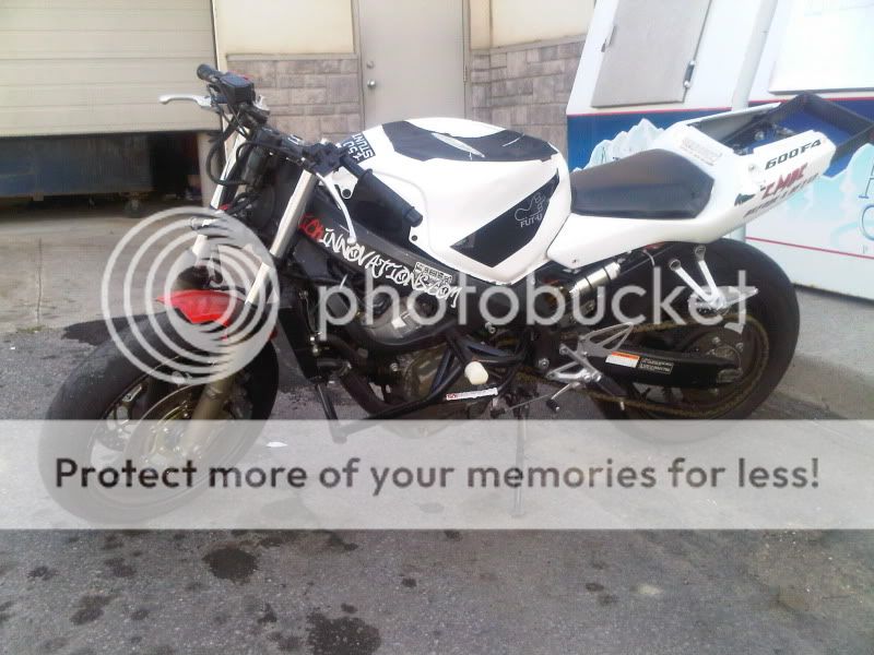 Honda CBR 600 f4 стант байк