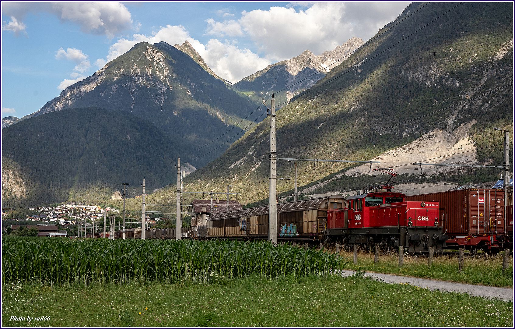 https://i51.photobucket.com/albums/f385/rail66_1/westbahn/tirol/400_02_10005_zpsmnkkjhem.jpg