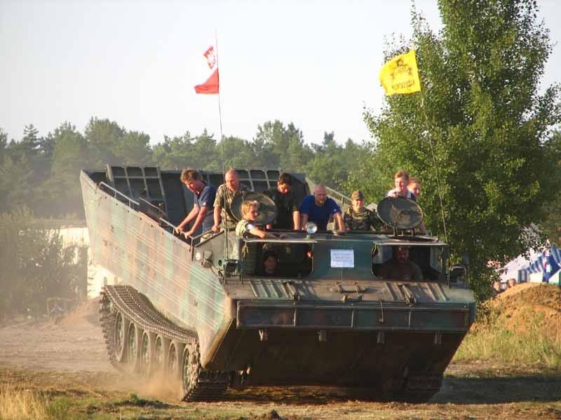 https://i51.photobucket.com/albums/f393/RudaMax/The%20International%20Military%20Vehicles%20Rally%20Borne/pts.jpg